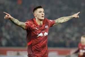 记者：曼联认为塞斯科希望加盟，报价中500万欧奖金条款容易达成