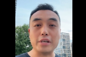 媒体人：迪亚洛目前仅仅是接到其他联赛报价 还没有做出最终决定