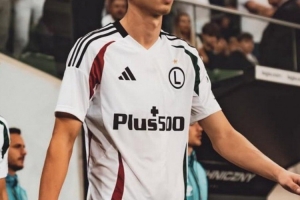 罗马诺：罗马与波兰中卫达成个人条款，两家俱乐部正推动转会完成