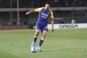 记者：都灵接近签下那不勒斯前锋小西蒙尼，交易进入最后阶段