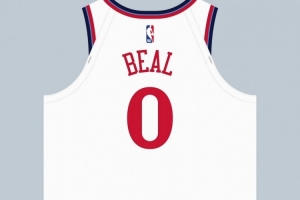 3号让给了保罗！球衣记者：比尔在快船将穿0号球衣出战