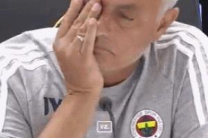 性情中人！穆里尼奥潸然哽咽，追忆弟子若热-科斯塔句句深情