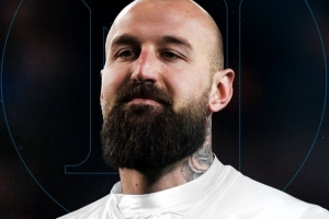 瓦尼亚：那不勒斯是冠军&孔蒂会决定首发，若能夺冠我愿刮掉胡子