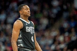 曾有传言称福克斯的合同为2-2.1亿 但后者明确表示想要全额顶薪