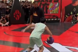 丁威迪中国行—丁局打球是真的打呀 给人小孩的篮球梦打碎了