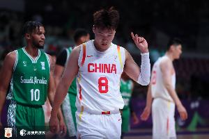 队长担当！赵睿15中8&三分6中3砍19分4板6助 多次挺身而出稳局面