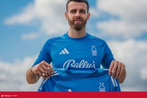 官方：诺丁汉森林签下诺维奇29岁门将安古斯-冈恩，签约1年