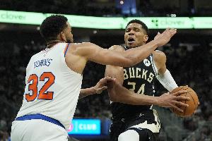 TA记者：尼克斯一直在关注字母哥的情况 若时机成熟绝对可能发生