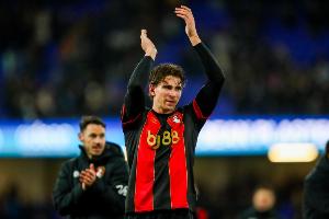 罗马诺：扎巴尼的转会基本已经敲定，他即将成为巴黎球员