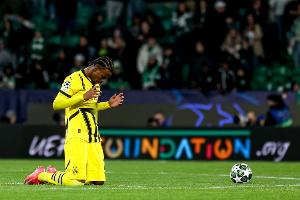 英媒：蓝军多特谈租借楚克乌梅卡 球员达成一定出场数或强制买断