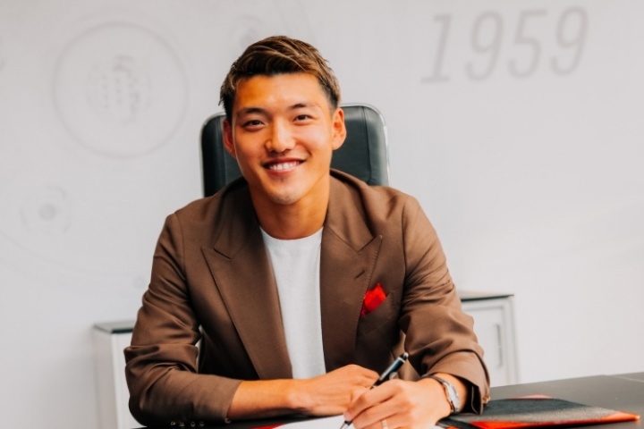 2200万转会费！官方：27岁日本国脚堂安律加盟法兰克福，签约5年