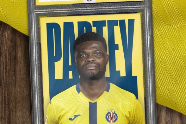 官方：32岁前阿森纳后腰托马斯加盟黄潜