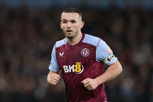 邮报：纽卡有意引进麦金，维拉已拒埃弗顿兴趣&埃梅里不想失去他