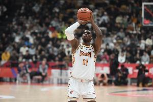 媒体人：迪亚洛去欧洲是必然 CBA合同有试用期 欧洲一签就是保障