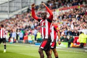 队报：利雅得胜利与布伦特福德前锋维萨进行了初步接触