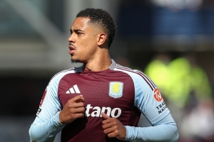 天空：维拉想用更好条款保护球员，已向雅各布-拉姆塞提供新合同