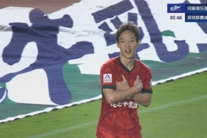 新鹏城大比分落后河南，记者：搞足球不是搞代工厂，管理非常重要