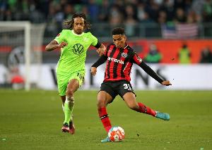 德天空：伯恩茅斯有意勒沃库森边锋阿德利，球员收到了很多询问