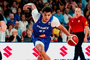 法国男篮连裁三人：雷霆冠军前锋、黄蜂内线、前NBA乐透秀