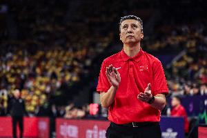 郭士强两次率中国男篮征战亚洲杯 小组赛均三连胜&头名出线