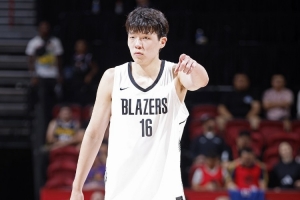 马布里：杨瀚森是我最喜欢的中国球员 NBA里最喜欢文班和爱德华兹