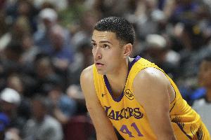 欧记：斯威德将和艾菲斯签约一年 薪水预计为60万