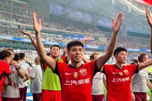 拿下上海德比！李帅：我们一起就是最好的团队，别的啥都不用多说