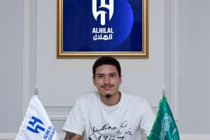 近3倍薪水英媒：26岁努涅斯在新月周薪40万镑 此前在红军14万