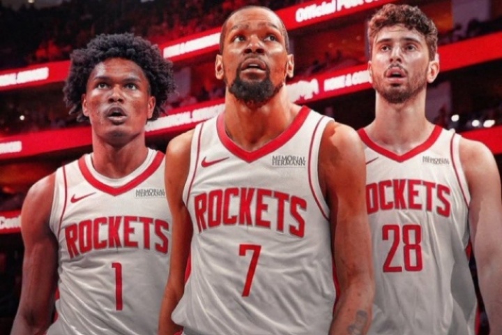 让我们看你升冠军旗帜？火箭媒体人：揭幕战毁了那个颁奖典礼！