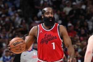 哈登：我不玩2K但很喜欢使命召唤 一玩就8-10个小时