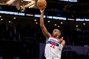 真挚的祝福！祝奇才球星米德尔顿34岁生日快乐！