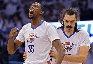 帕金斯：揭幕战看老东家升起冠军旗帜有些尬 如果我是KD会躲一下