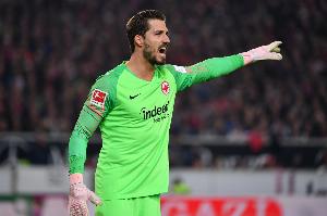 队报：巴黎FC有意签下特拉普，相关的转会谈判已启动数周