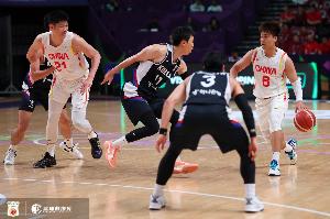 韩国队三分24中3！中国男篮肉搏消耗拉满硬度 内线优势支配矮人群