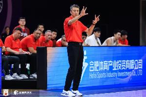 媒体人：本场最成功之处是切断了韩国轮转球 我们提升空间还很大