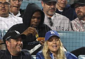 少拿2400万？名记：若顶薪续约是KD的主要诉求 那他就不会来火箭