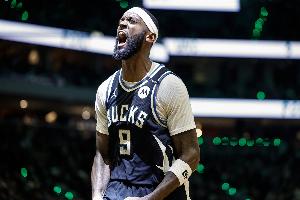 美记：雄鹿有意库明加 但不愿在先签后换中付出勇士想要的波蒂斯