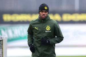 罗马诺：多特提出2000万欧租借+买断报价，希望引进楚克乌梅卡