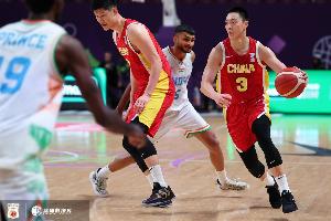 媒体人：口碑是靠自己打回来 赵睿&胡明轩&高诗岩&廖三宁值得学习