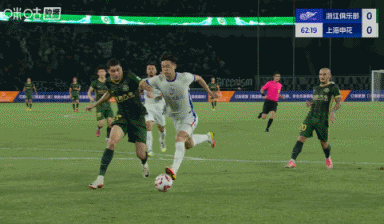 假摔染黄！亚戈-卡列洛禁区倒地，裁判果断出示黄牌示意球员假摔