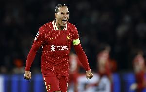 定海神针！范迪克今年英超争顶成功率72.55%，争顶75+球员中最高