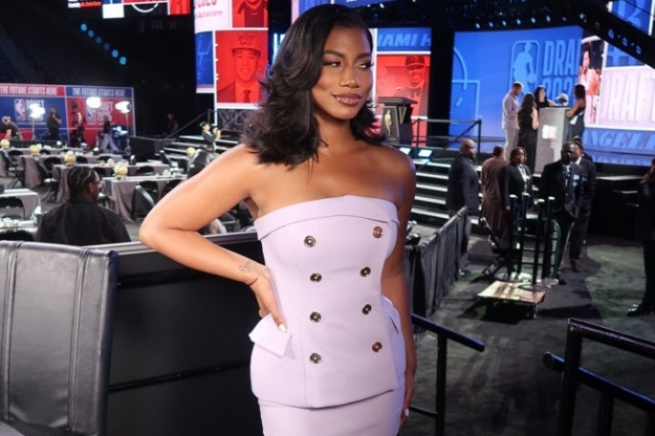 火箭有机会夺冠吗？美女记者：有杜兰特的球队就有机会