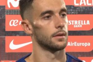 遭鞋钉踹脸巴萨门将加西亚右脸肿了个大包，赛后清晰可见