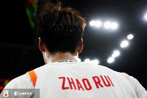 赵睿：越是危险和困难的时候越要往前走 这样我们才能越来越好