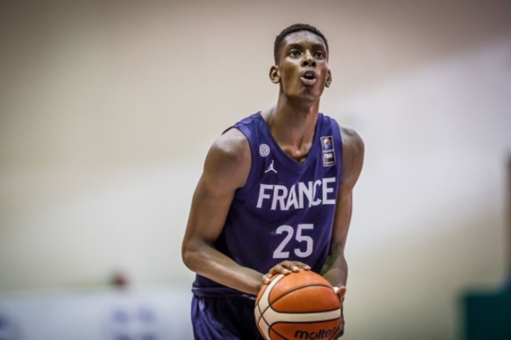 当初是你要裁我~法国男篮欧锦赛内线告急重召迪亚巴特 被后者拒绝