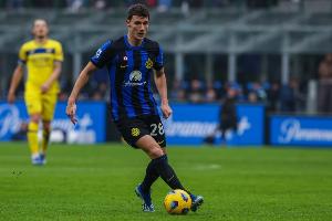 法媒：帕瓦尔想参加世界杯倾向于留在欧洲，但薪水成里尔引进难题