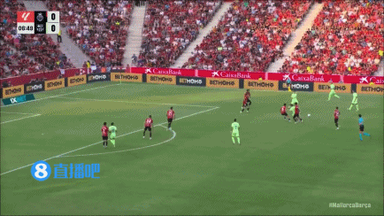 巴萨新赛季首球！拉菲尼亚7分钟头球破门，亚马尔助攻