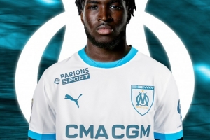 迪马：在引进桑乔遭拒后，罗马将与博洛尼亚竞争马赛前锋洛维