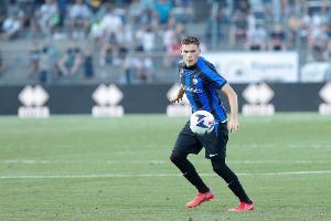 记者：博洛尼亚与阿斯拉尼未达成任何协议，双方团队对话仍进行中