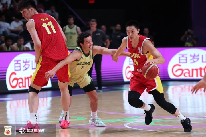 遗憾错失绝杀！胡明轩决赛夜高水平发挥 10投7中砍26分&三分7中5